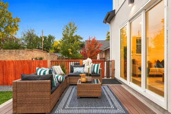 Home staged by StagingEstate at 1236 Adams St