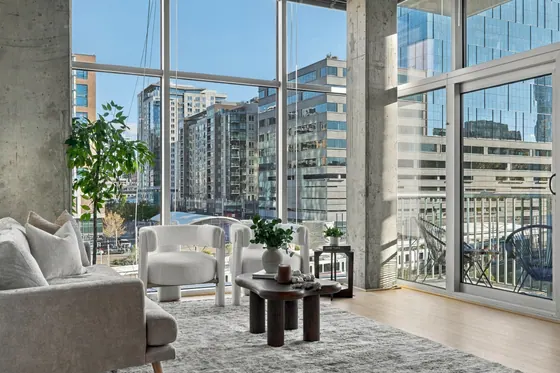 Home staged by StagingEstate at 1700 Bassett St #516