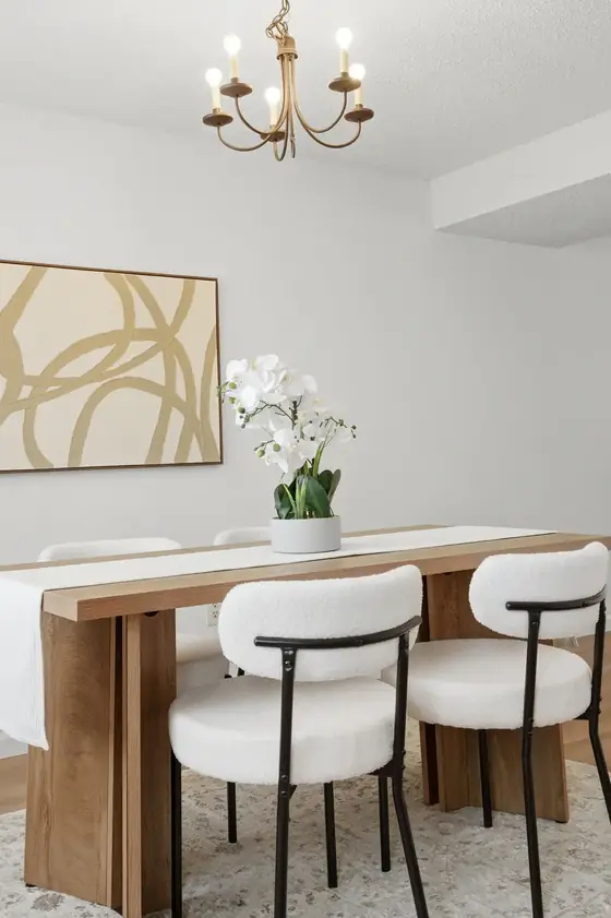 Home staged by StagingEstate at 2417 E Geddes Pl