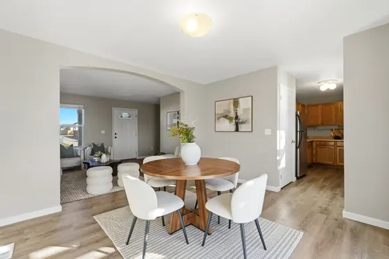 Home staged by StagingEstate at 2785 Quarterland St