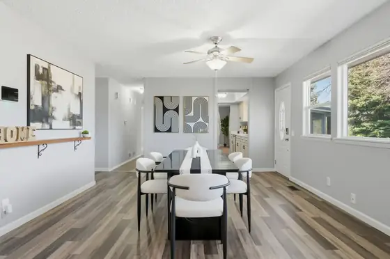 Home staged by StagingEstate at 567 S Flower St