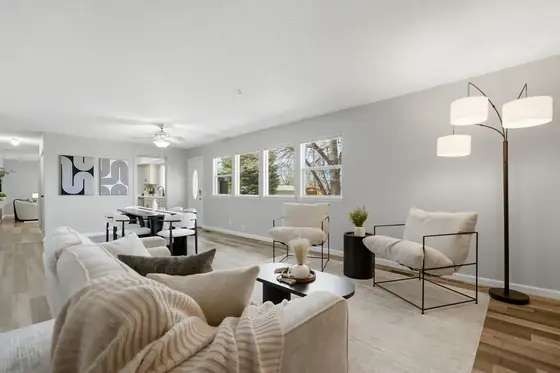 Home staged by StagingEstate at 567 S Flower St