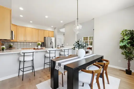 Home staged by StagingEstate at 689 Wild Ridge Ln
