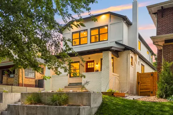 Home staged by StagingEstate at 953 N Fillmore St