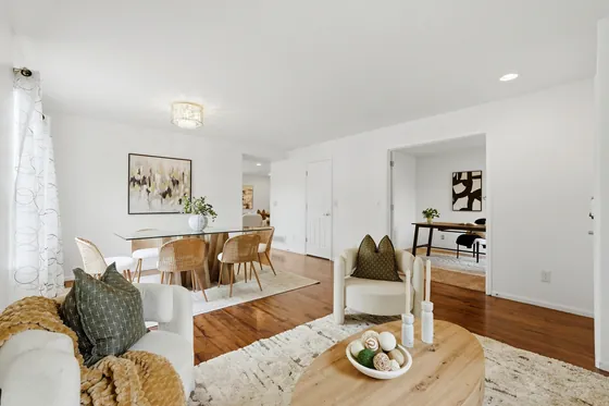 Home staged by StagingEstate at 9846 W Swathmore Dr